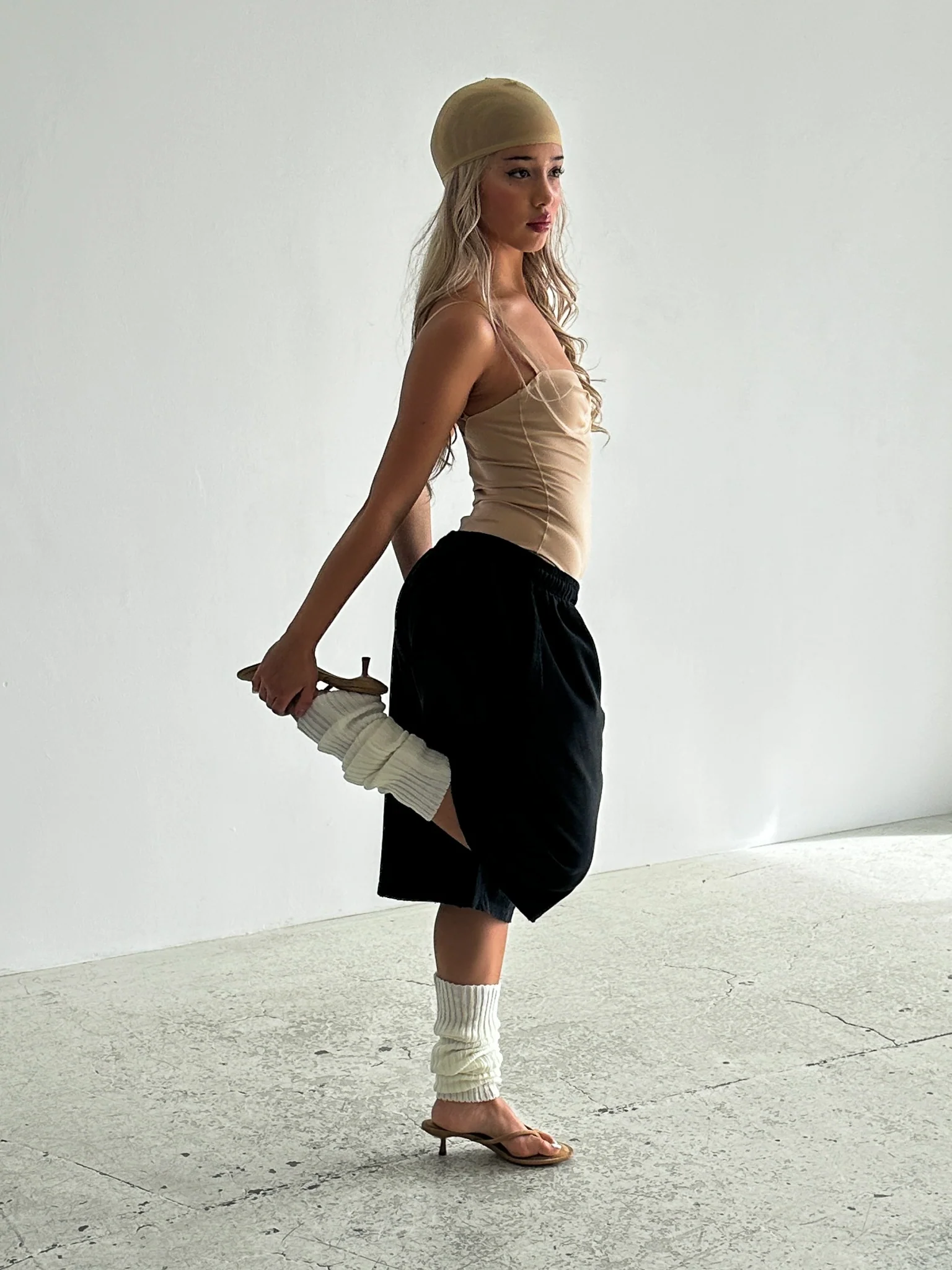 AGED SHORTS - Black - Image 4