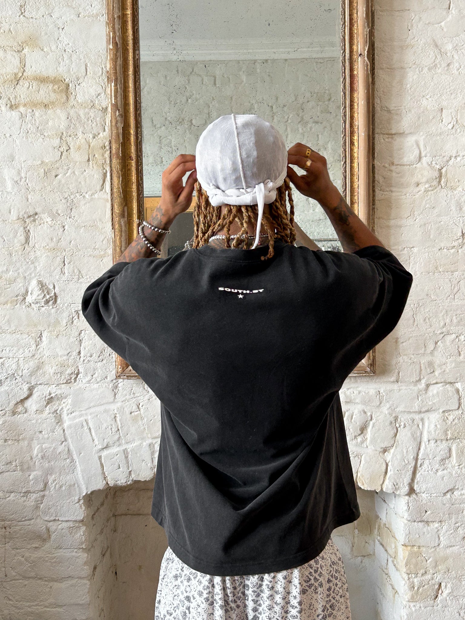 AGED TEE - Black - Image 6