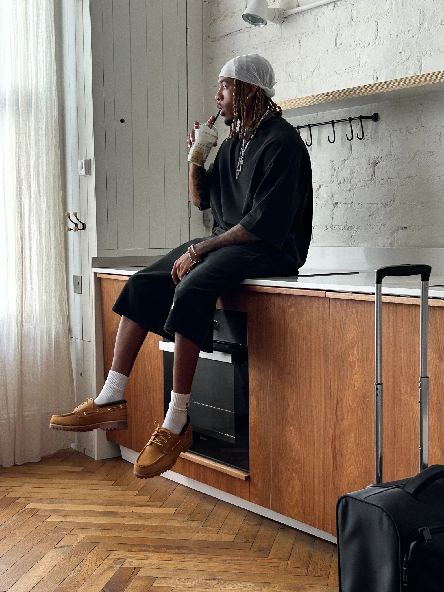 AGED TEE - Black - Image 7