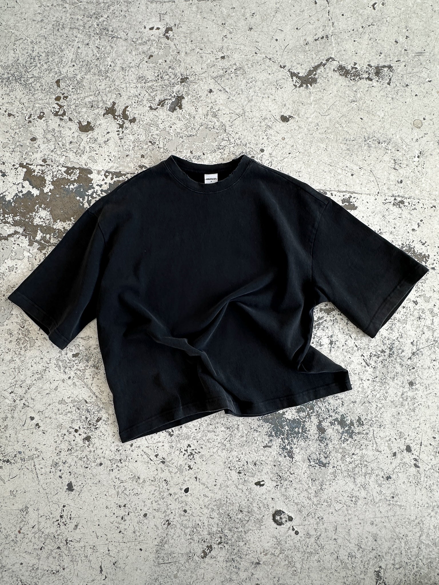 AGED TEE - Black - Image 8