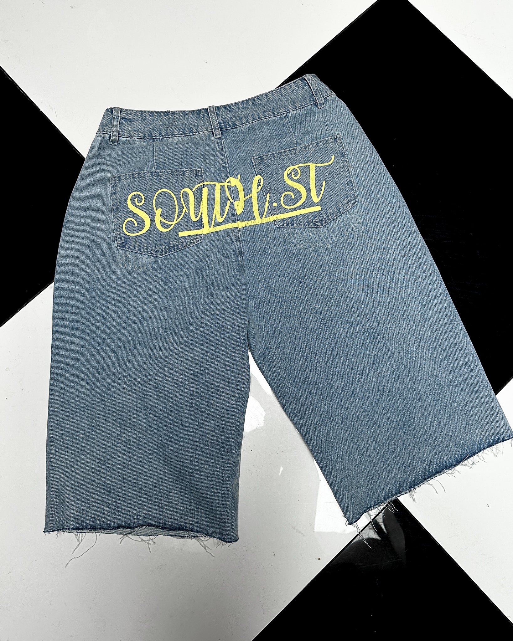 MANCHESTER SHORTS - Image 7