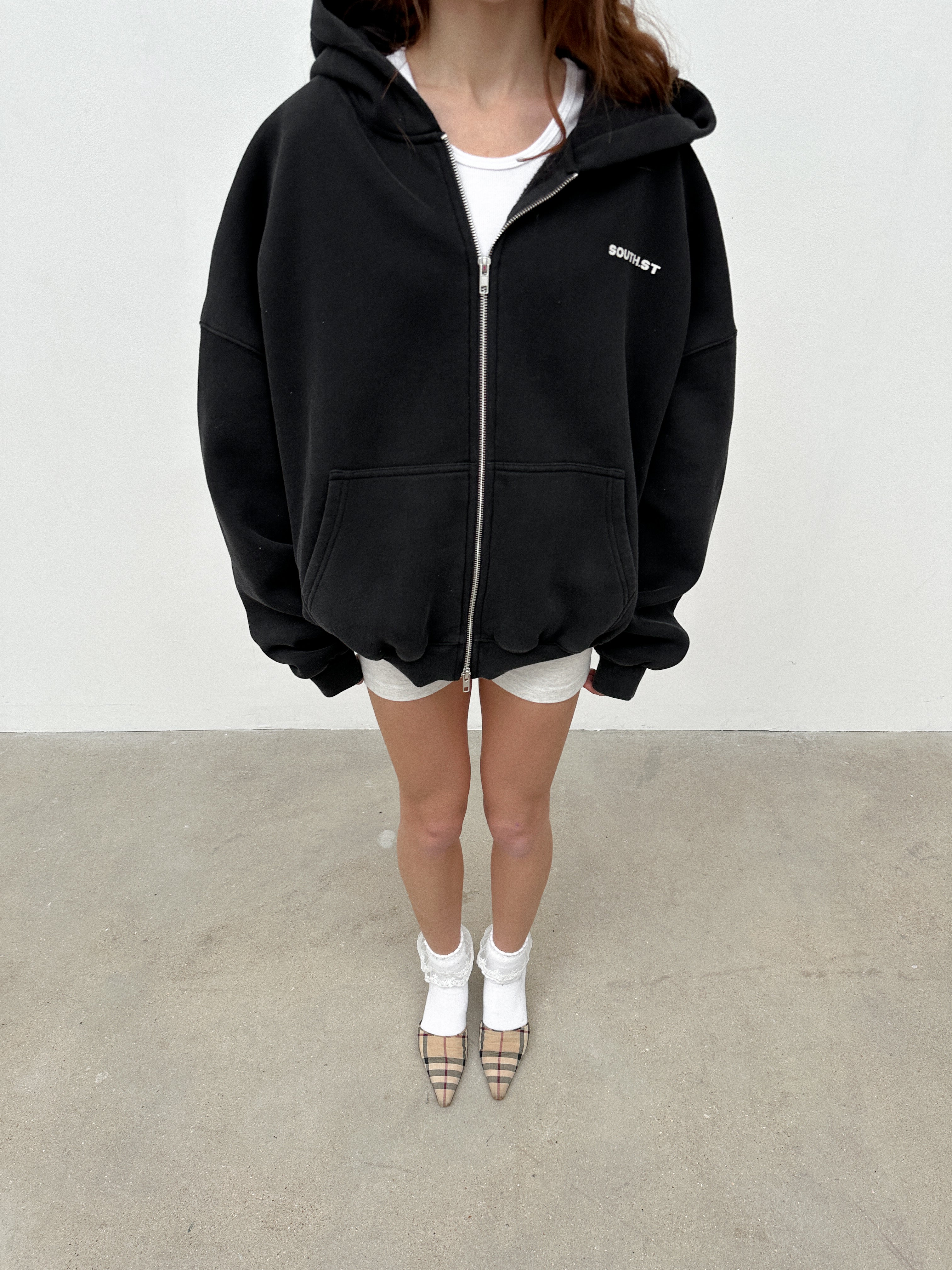 SIGNATURE HOODY - Washed Black - Image 10