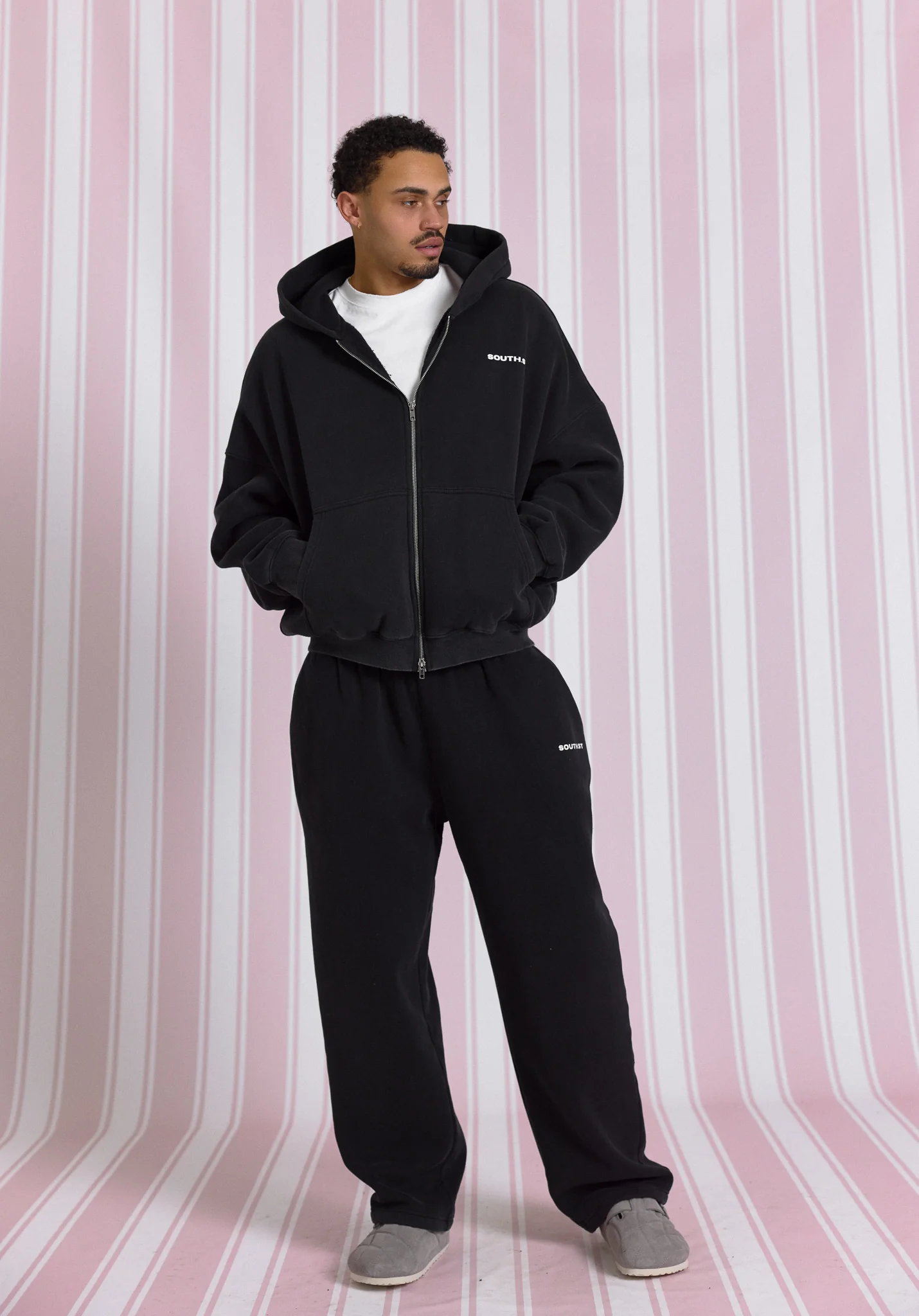 SIGNATURE SWEATPANTS - Washed Black - Image 6