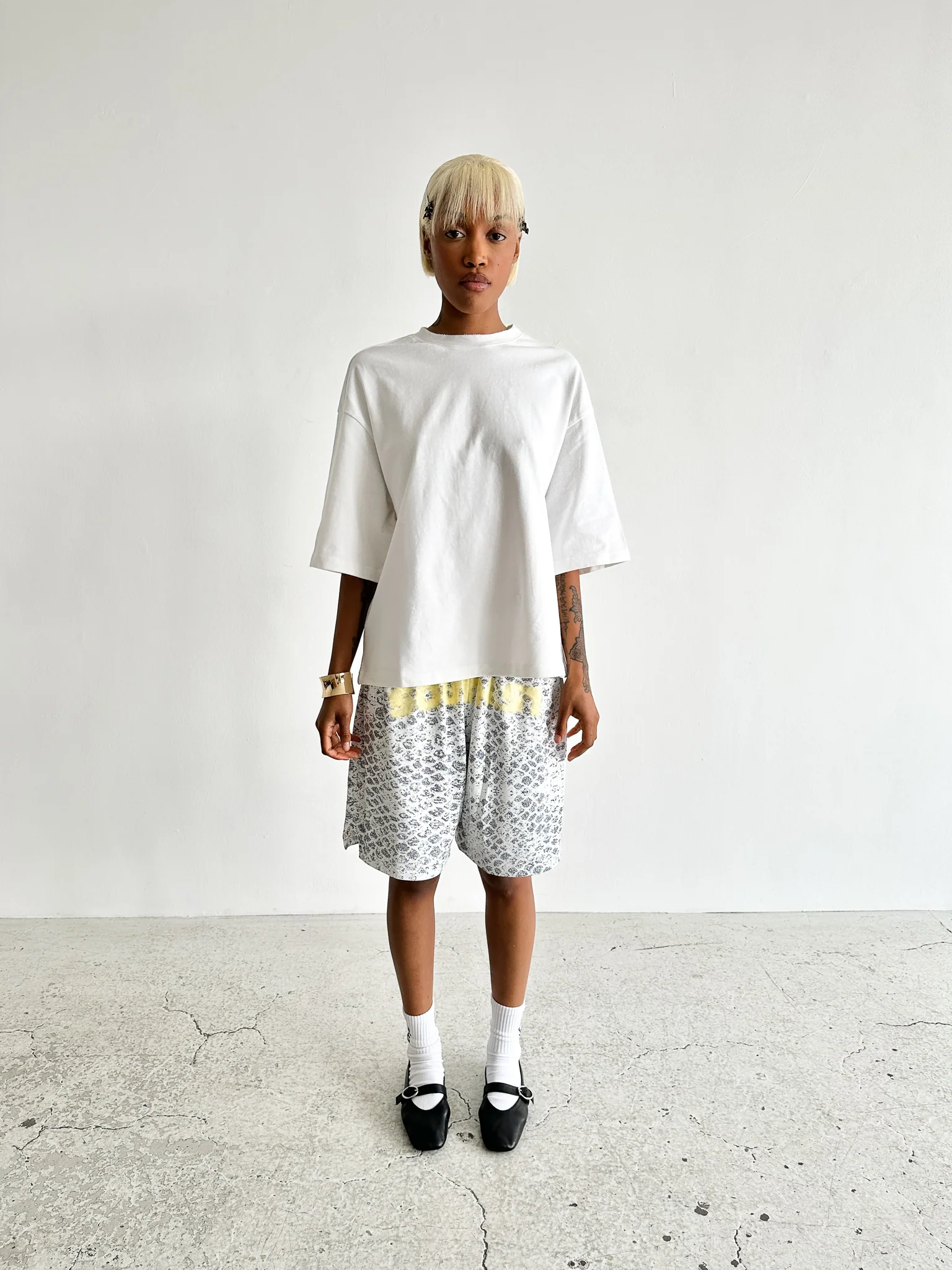 SNAKE PRINT SHORTS - Yellow - Image 9