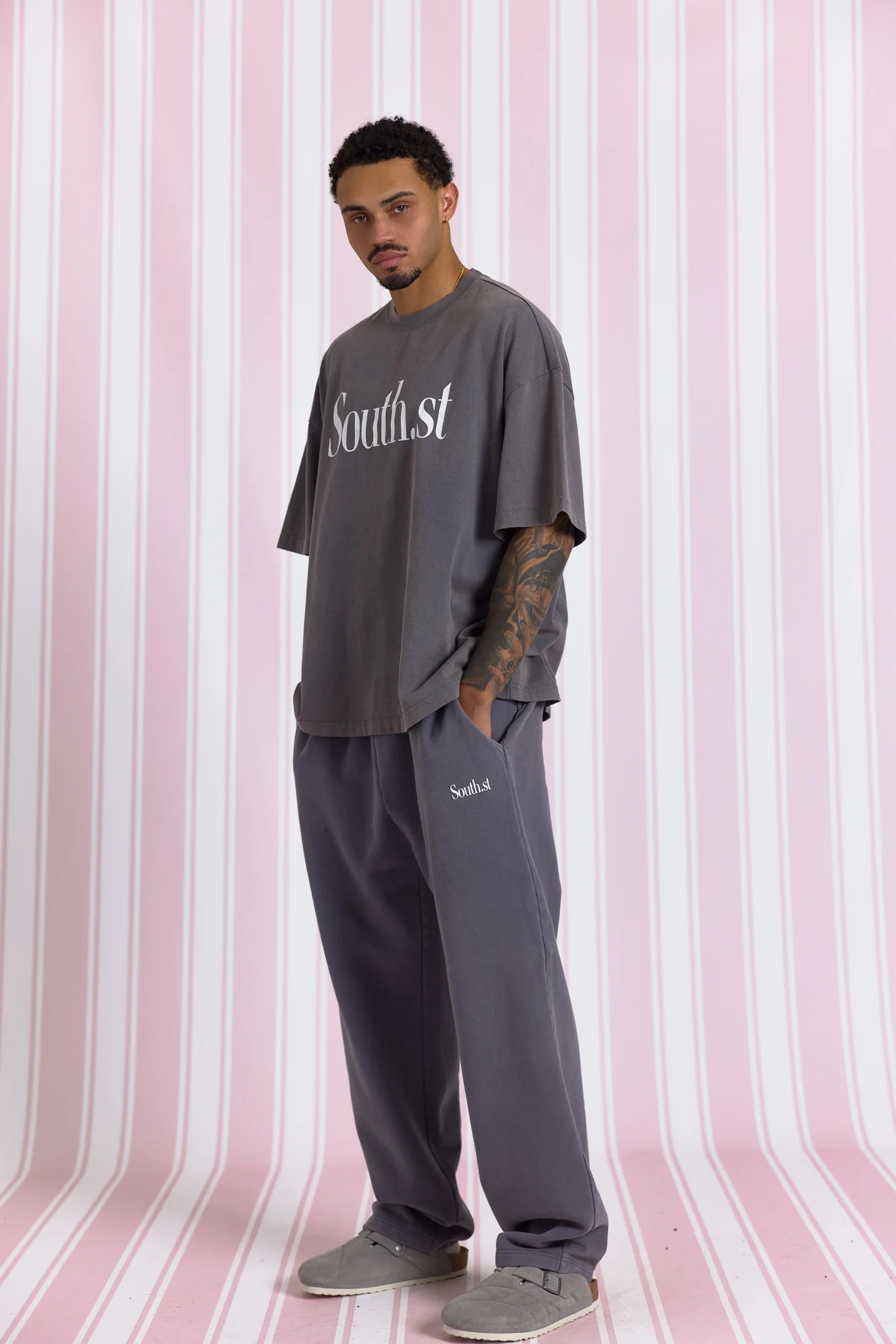 SST CUFFED SWEATPANTS - Washed Navy Grey - Image 5