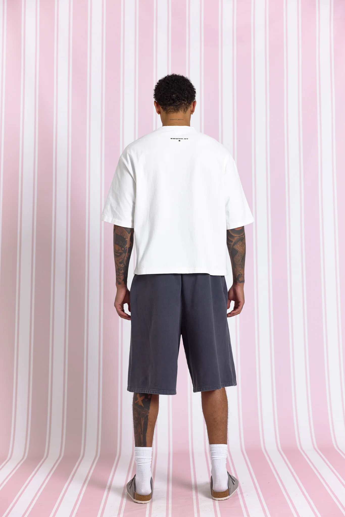 SST OVERSIZED SHORTS - Navy - Image 7