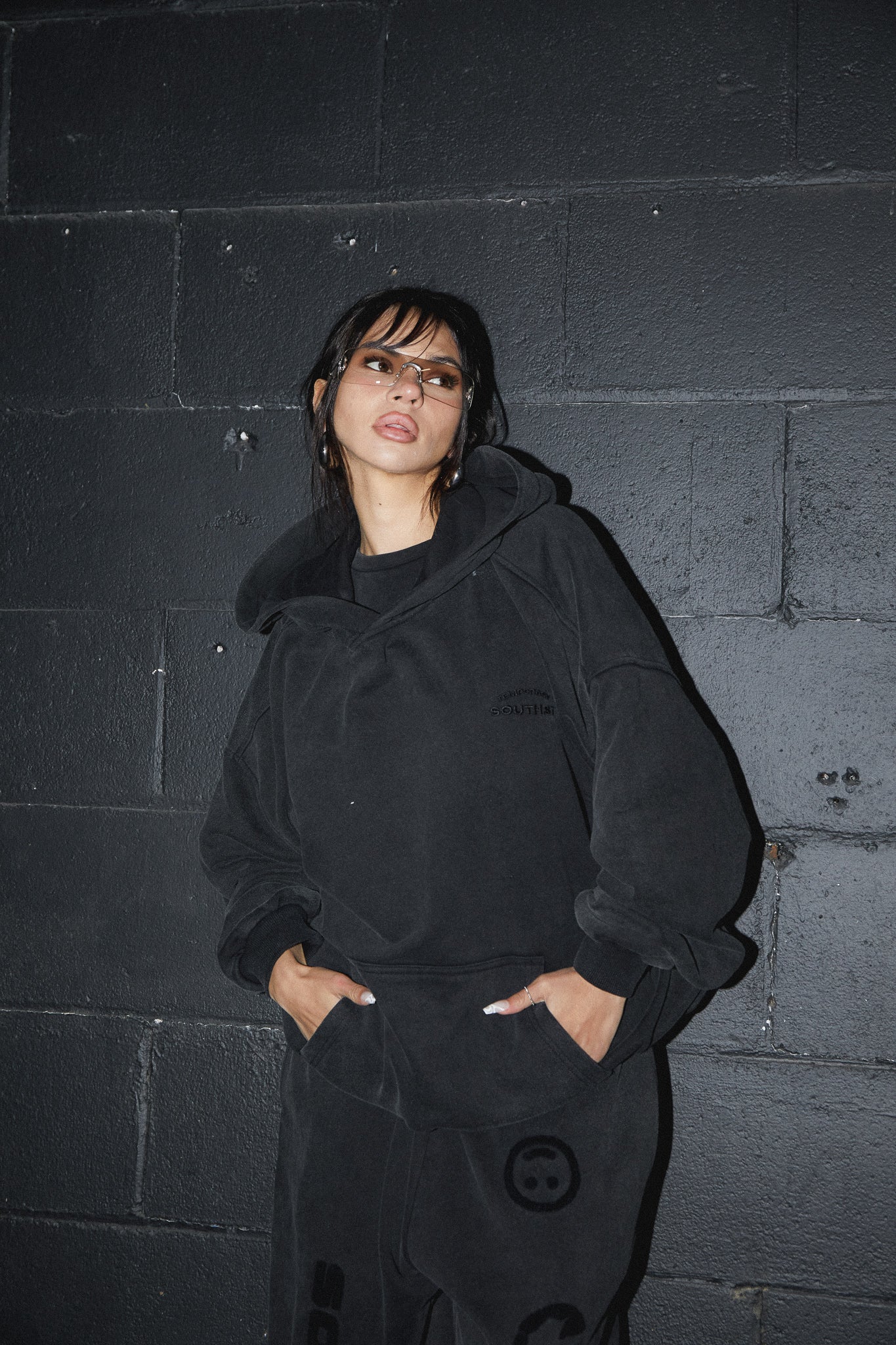 "STING" HOODY - Washed Black - Image 7